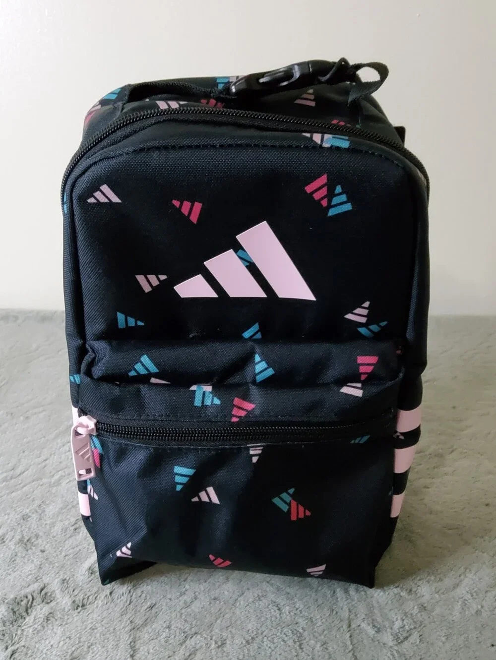 * Adidas Unisex Santiago 3 Logo Lunch Office College Bag Black/Pink